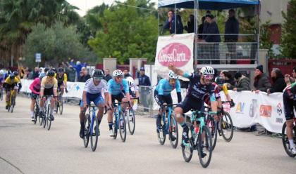 Immagine News - ciclismo-il-romagnolo-anniballi-vince-a-civitanova-marche--il-primo-successo-stagionale-del-team-technipes