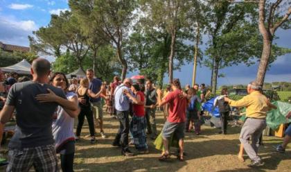 Immagine News - castel-raniero-tutti-i-gruppi-del-folk-festival
