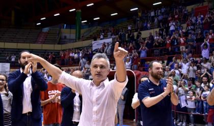 Immagine News - basket-a2-lunieuro-vince-un-altro-derby-loras-cade-a-forl