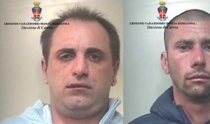lucciole-violentate-e-rapinate-i-carabinieri-diffondono-le-foto-dei-malviventi
