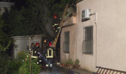 Immagine News - mezzano-le-va-a-fuoco-la-veranda-90enne-salvata-dai-vicini