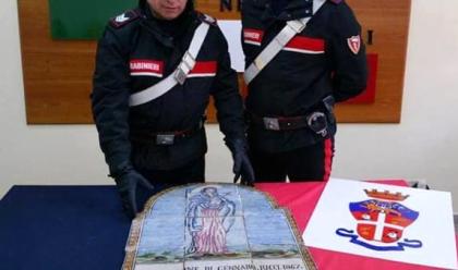 Immagine News - faenza-porta-dal-restauratore-unopera-rubata-ma-i-carabinieri-lo-trovano-e-lo-denunciano