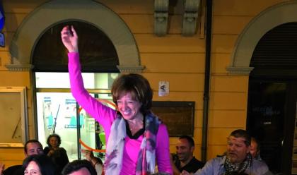 Immagine News - imola-domenica-24-giugno-la-storica-vittoria-con-la-pentastellata-manuela-sangiorgi-nuovo-sindaco