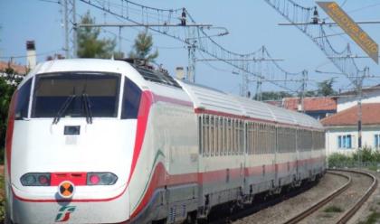 Immagine News - treni-i-disservizi-sulla-linea-ancona-milano-per-i-pendolari-romagnoli-finisco-in-regione-e-parlamento