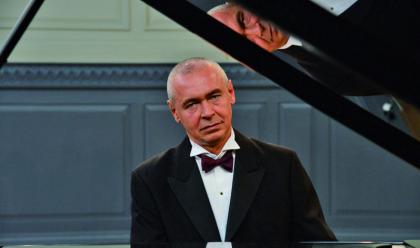 ivo-pogorelich-d-una-lezione-pianistica-al-teatro-di-faenza
