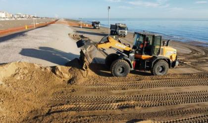 Immagine News - a-rimini-pulizia-straordinaria-delle-spiagge-e-spianamento-delle-dune-protettive-invernali