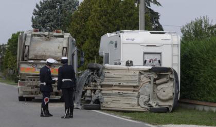 Immagine News - fiumazzo--auto-contro-camion-grave-41enne