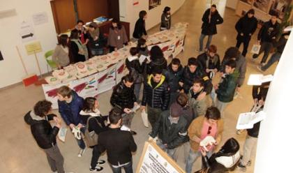 Immagine News - universita--i-servizi-di-asur-ravenna-studenti-e-kartoffel-per-gli-studenti